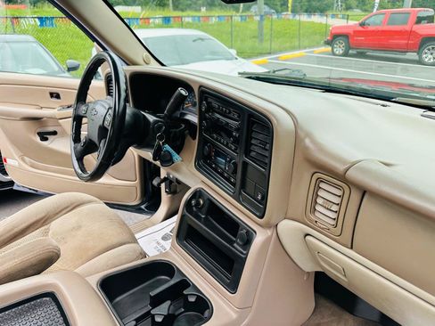 Used 2006 Chevrolet Avalanche LS w/ Sun And Sound Package AWD/4WD image 35