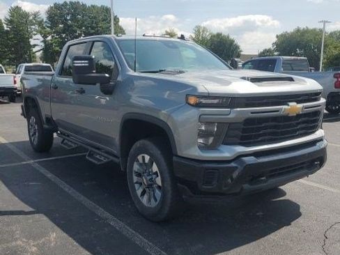 Used 2024 Chevrolet Silverado 2500 Custom w/ Custom Value Package AWD/4WD image 1
