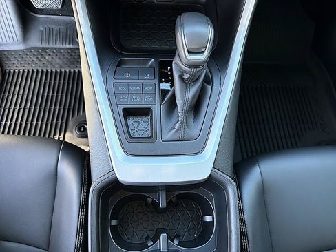 Certified 2025 Toyota RAV4 XLE Premium AWD/4WD image 17