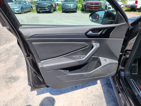 Used 2019 Volkswagen Jetta GLI image 16