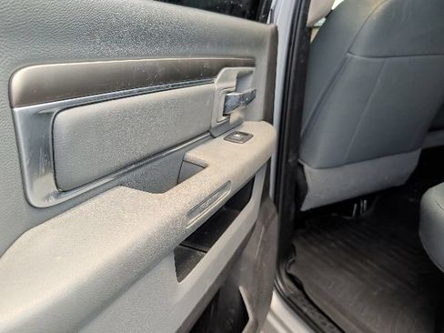 Used 2018 RAM 2500 SLT AWD/4WD image 20