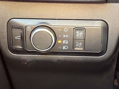 Used 2022 Ford Escape SE w/ Convenience Package FWD image 31
