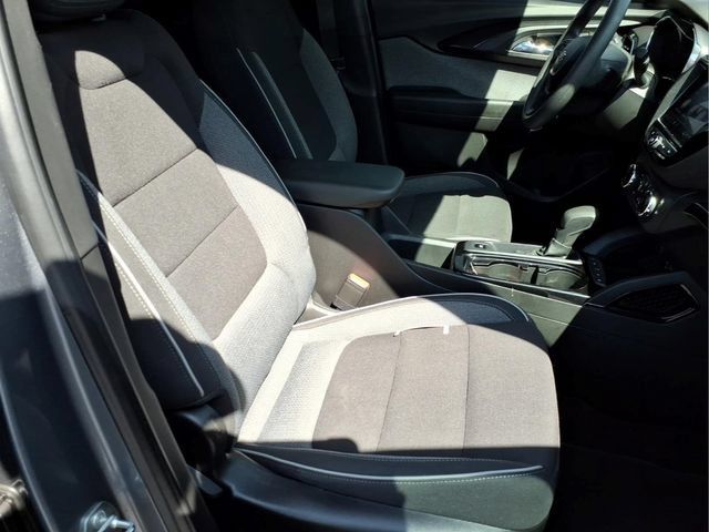 Used 2021 Chevrolet TrailBlazer LT w/ Convenience Package FWD image 18