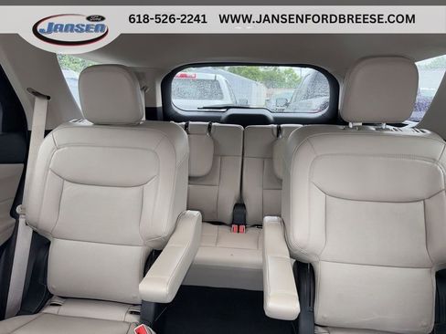 Used 2023 Ford Explorer Limited w/ Equipment Group 301A AWD/4WD image 14