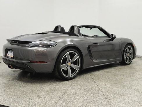 Used 2022 Porsche 718 Boxster RWD image 5