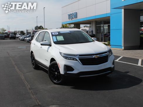Certified 2024 Chevrolet Equinox LT image 2