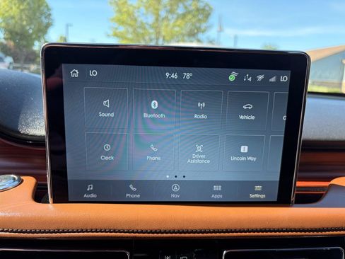Used 2023 Lincoln Aviator Reserve w/ Equipment Group 201A AWD/4WD image 22