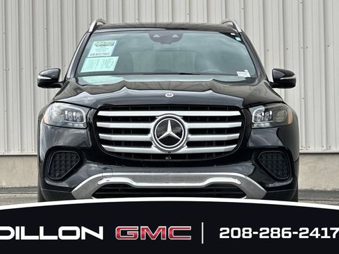 Used 2024 Mercedes-Benz GLS 450 4MATIC image 9