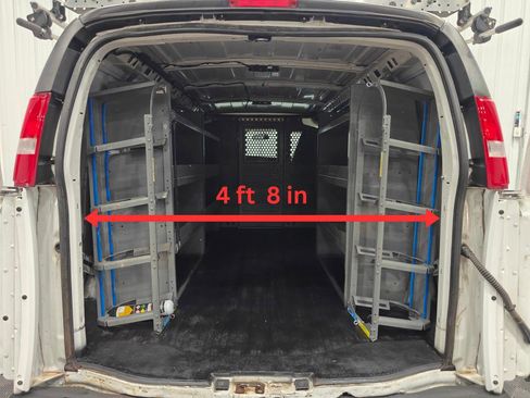 Used 2021 Chevrolet Express 2500 image 29