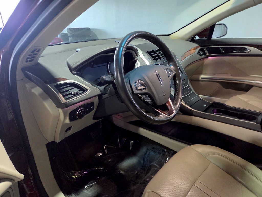 Used 2016 Lincoln MKZ w/ Equipment Group 300A Reserve FWD image 6