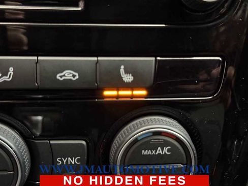 Used 2021 Volkswagen Passat 2.0T SE image 34