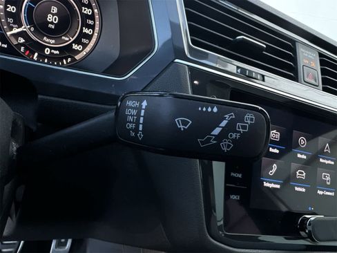 Used 2019 Volkswagen Tiguan SEL R-Line w/ 3rd Row Seat Package image 29
