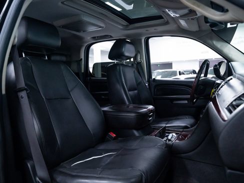Used 2010 Cadillac Escalade 4WD Hybrid image 22