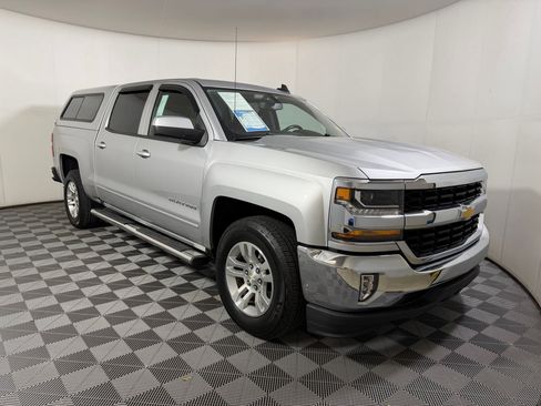 Used 2018 Chevrolet Silverado 1500 LT w/ All Star Edition image 6