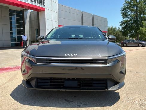 Used 2025 Kia K4 FWD image 3
