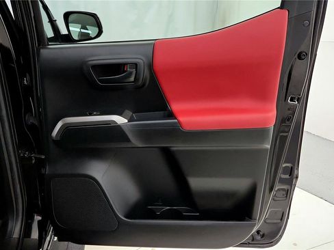 Used 2023 Toyota Tacoma SR5 image 31