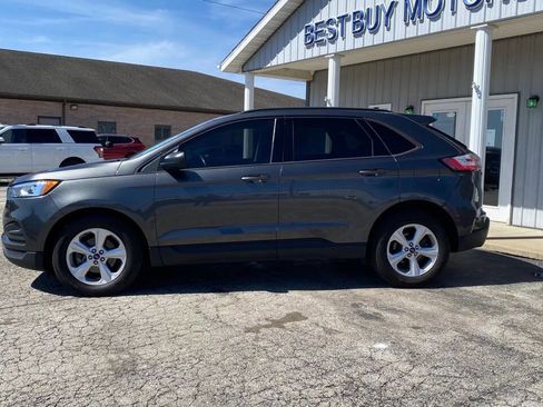 Used 2020 Ford Edge SE FWD image 3