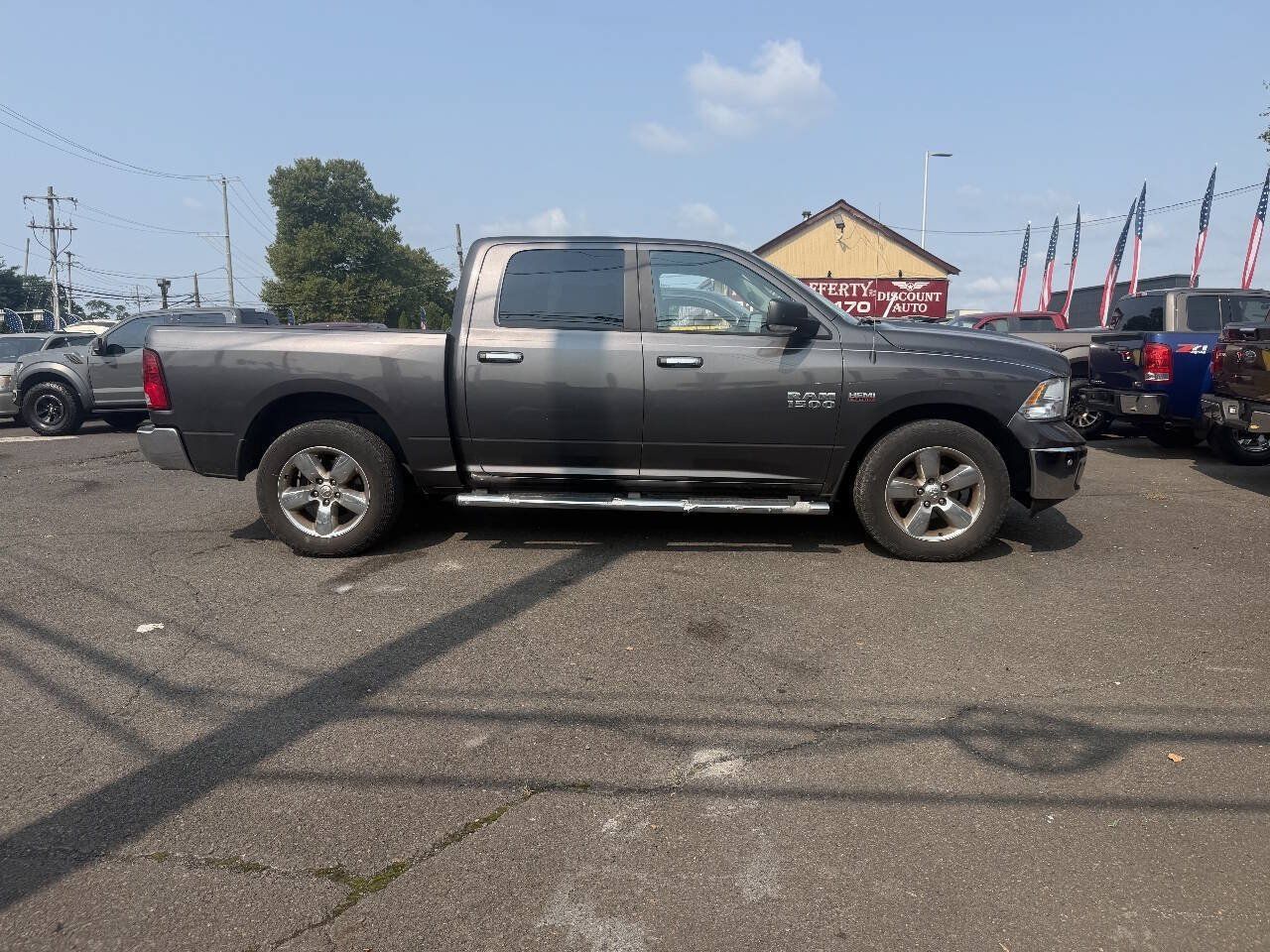 Used 2017 RAM 1500 Big Horn AWD/4WD image 1