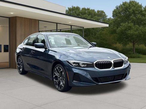 New 2026 BMW 330i Sedan w/ Convenience Package RWD image 6