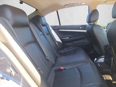Used 2009 INFINITI G37 Journey w/ Premium Pkg image 15