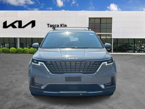 Used 2024 Kia Carnival SX FWD image 2