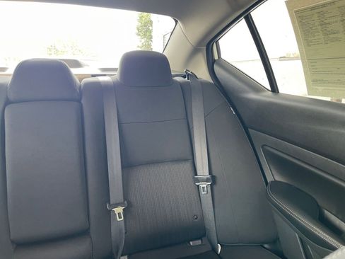 Used 2025 Nissan Altima 2.5 SV image 37