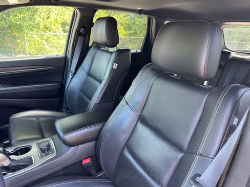 Certified 2021 Jeep Grand Cherokee Limited w/ Quick Order Package 28K 80th AWD/4WD image 3
