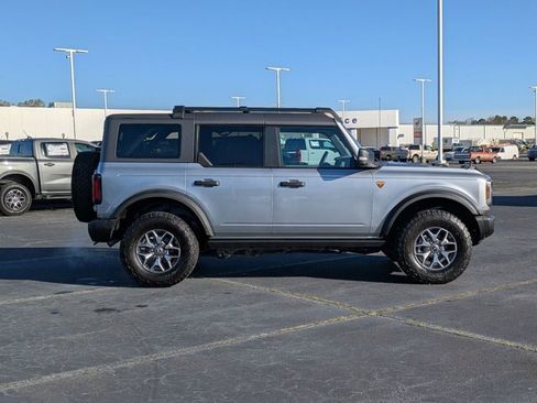 Certified 2023 Ford Bronco Badlands AWD/4WD image 3