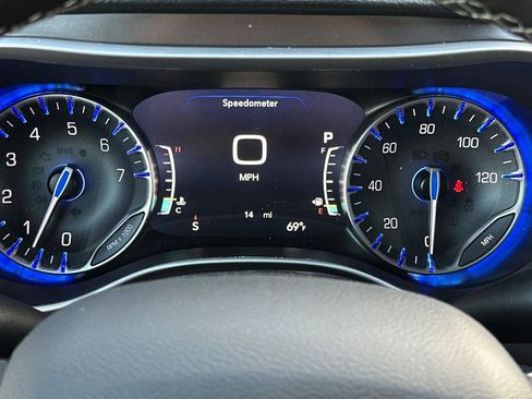 New 2026 Chrysler Pacifica Select image 22