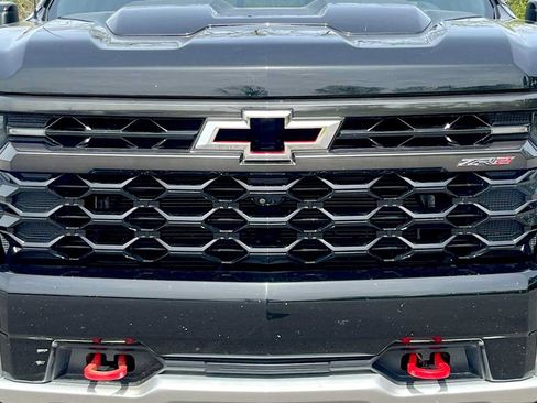 Used 2023 Chevrolet Silverado 1500 ZR2 w/ Technology Package AWD/4WD image 23