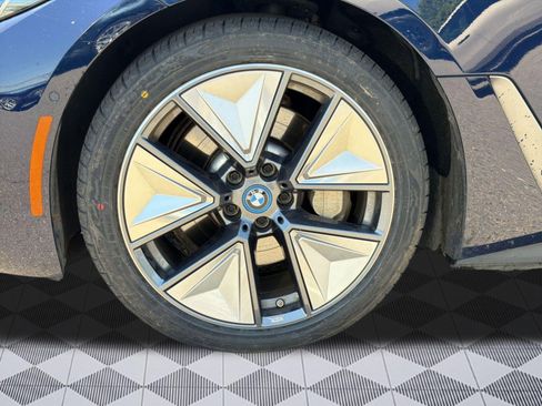 Certified 2023 BMW i4 eDrive40 RWD image 10
