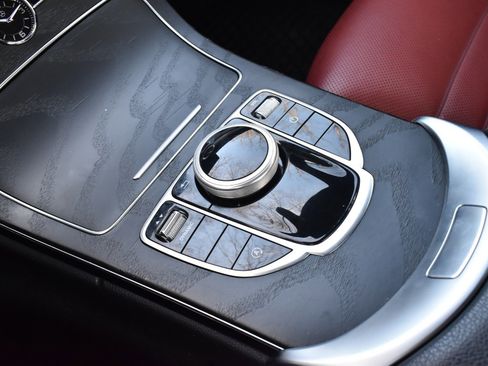 Used 2021 Mercedes-Benz C 300 4MATIC Sedan image 33