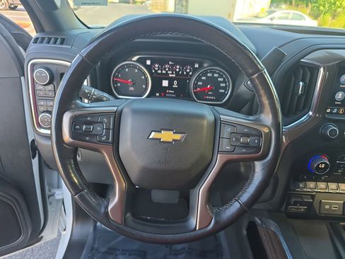 Used 2023 Chevrolet Silverado 2500 High Country w/ Z71 Off-Road Package AWD/4WD image 17