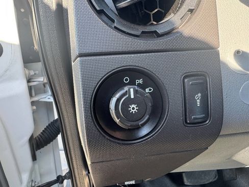 Used 2015 Ford F550 4x4 Regular Cab Super Duty image 13