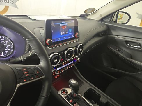 Used 2025 Nissan Sentra SV w/ All-Weather Package image 23