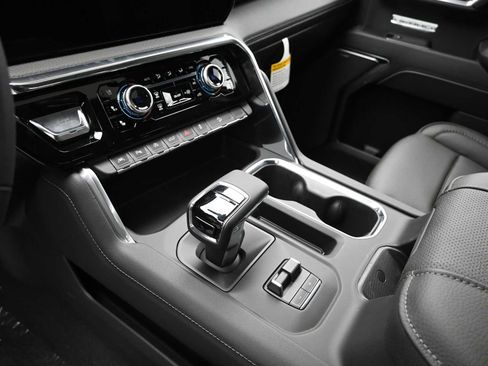 New 2026 GMC Sierra 1500 Denali w/ Denali Reserve Package image 15