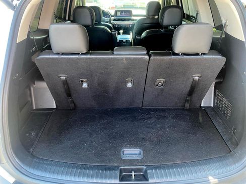 Used 2021 Kia Telluride EX w/ EX Premium Package image 11