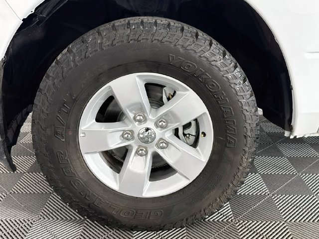 Used 2023 RAM 1500 Classic SLT w/ Electronics Group AWD/4WD image 33