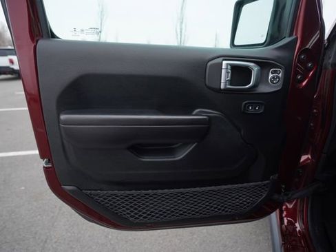Used 2021 Jeep Wrangler Unlimited Islander image 14