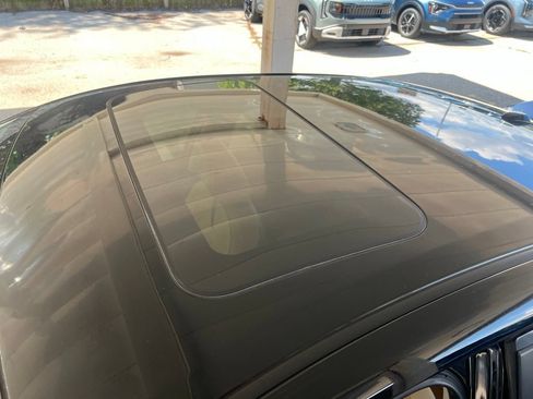 Certified 2023 Nissan Sentra SV w/ SV Premium Package FWD image 9