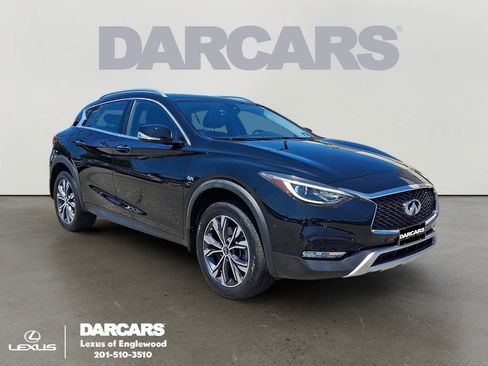 Used 2018 INFINITI QX30 Premium w/ Navigation Package AWD/4WD image 1