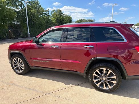 Used 2018 Jeep Grand Cherokee Limited w/ Trailer Tow Group IV AWD/4WD image 8