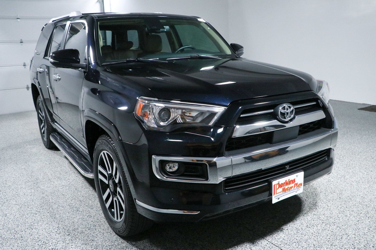 Used 2024 Toyota 4Runner Limited AWD/4WD image 5