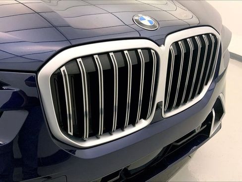 Certified 2026 BMW X7 xDrive40i AWD/4WD image 29