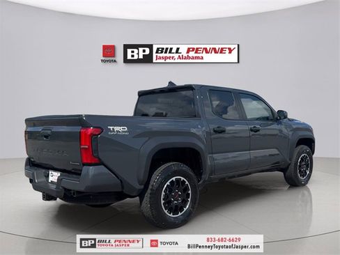 Used 2024 Toyota Tacoma TRD Off-Road image 6