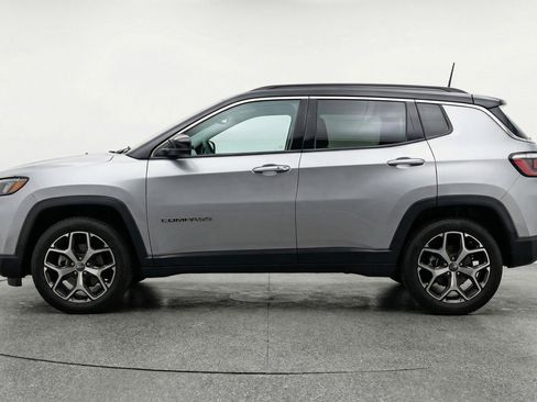 Used 2025 Jeep Compass Limited image 5