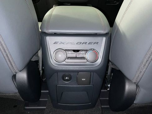 New 2026 Ford Explorer Active w/ Active Comfort Package RWD image 17