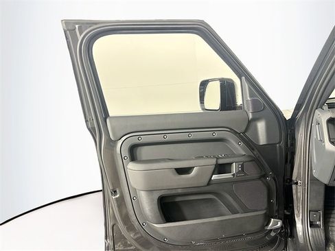 New 2026 Land Rover Defender 110 S image 11