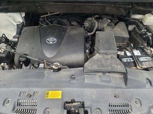 Used 2019 Toyota Highlander Limited FWD image 30