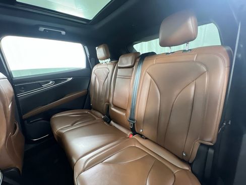 Used 2021 Lincoln Nautilus Reserve w/ Equipment Group 201A image 37